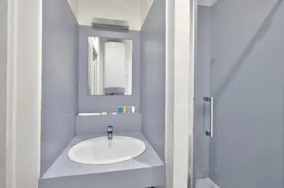 Salle de bains dans l'établissement 325 Suite Greta - Superb apartment in Paris