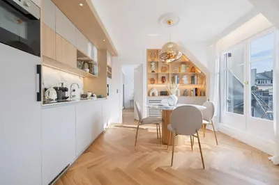 Cuisine ou kitchenette dans l'établissement Elegant apartment - 2BR-4P - Vivienne