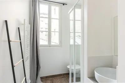 Salle de bains dans l'établissement Fantastic Architect Loft - 10 guests - near Metro