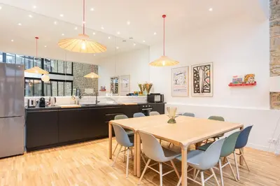 Cuisine ou kitchenette dans l'établissement Fantastic Architect Loft - 10 guests - near Metro