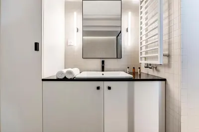 Salle de bains dans l'établissement Veeve - Montparnasse Medley