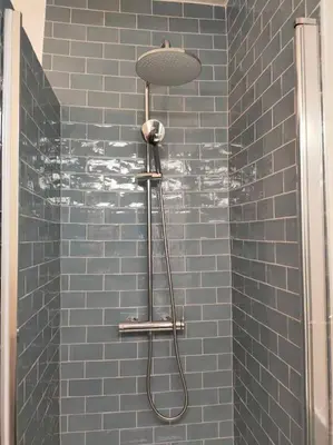Salle de bains dans l'établissement Appartement les Abbesses