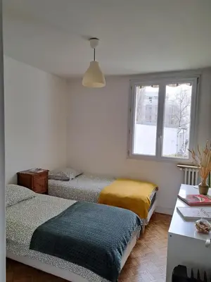 Un ou plusieurs lits dans un hébergement de l'établissement Appartement de designer, Grand Paris pour 6 personnes, Metro 14