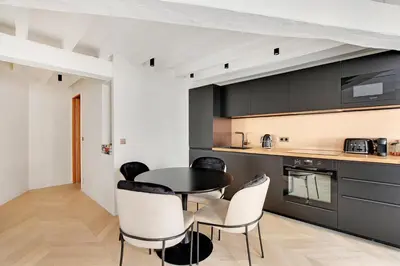 Cuisine ou kitchenette dans l'établissement Pick A Flat's Apartement in Saint-Germain-des-Prés - Rue de Seine
