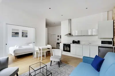 Cuisine ou kitchenette dans l'établissement Appart confortable -1BR 4P- Quartier Beaubourg