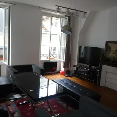 Beautiful 4 people flat in Paris