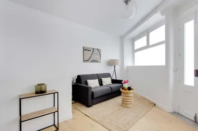 Coin salon dans l'établissement Accueillant et moderne - 2BR 4P - Sacré Coeur