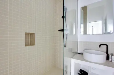 Salle de bains dans l'établissement Accueillant et moderne - 2BR 4P - Sacré Coeur