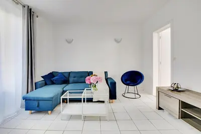 Coin salon dans l'établissement CHAMPS DE MARS - GRENELLE