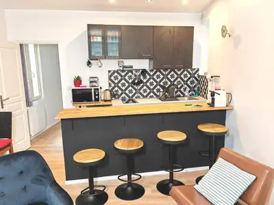 Cuisine ou kitchenette dans l'établissement 3 Pièces à Saint-Ouen (Métro 13/14)