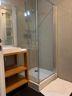 Salle de bains dans l'établissement Appartement Cosy Louvre Sentier