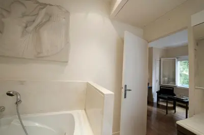 Salle de bains dans l'établissement La Villa Paris - B&B