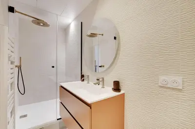 Salle de bains dans l'établissement Luxurious Apartment - 3BDR-8P - Bastille