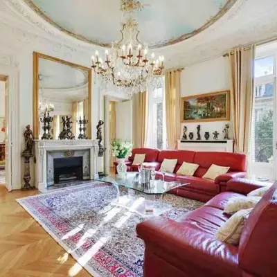Champs Élysées : Appartement 200 m2 avec balcon