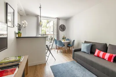 Coin salon dans l'établissement 1 bedroomed Apartment Repos