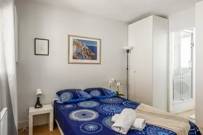 Un ou plusieurs lits dans un hébergement de l'établissement 1 bedroomed Apartment Repos