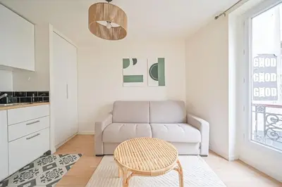 Coin salon dans l'établissement le Marais