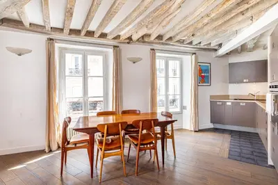 Cuisine ou kitchenette dans l'établissement GuestReady - Séjour confortable dans le 9ème