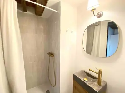 Salle de bains dans l'établissement Penthouse with Terrasse and view on Eiffel tower