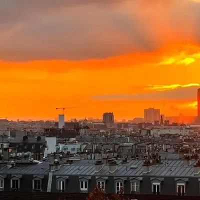 Rooms with fabulous view on Paris roofs