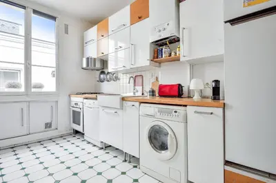 Cuisine ou kitchenette dans l'établissement Appartement Panel - Welkeys