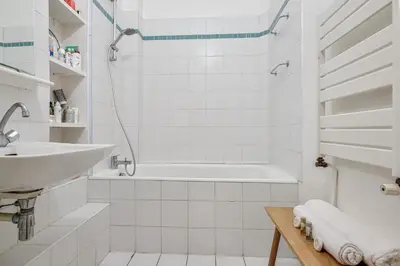Salle de bains dans l'établissement Appartement Panel - Welkeys