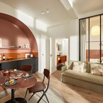 Cosy 1BR with outside space near Canal Saint Martin