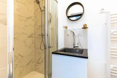 Salle de bains dans l'établissement Comme à la Maison