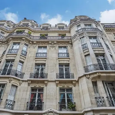 Residence Trocadero by Studio prestige
