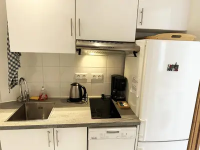 Cuisine ou kitchenette dans l'établissement Heart of Paris, quiet, perfect to enjoy the city
