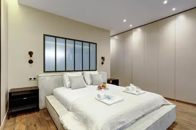 Un ou plusieurs lits dans un hébergement de l'établissement 334 Parisian Loft - Superb Apartment in Paris