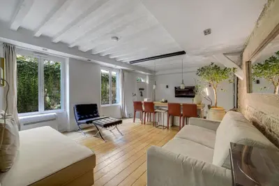 Coin salon dans l'établissement Hot Hot Hot Loft Faubourg Saint-Denis