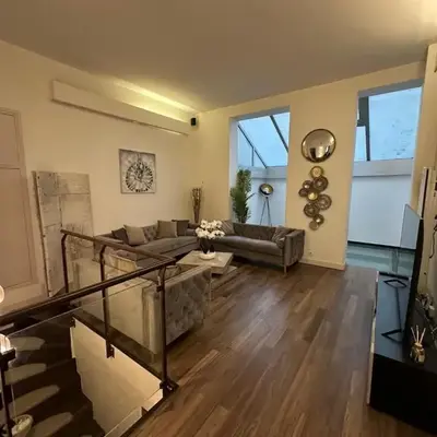 Les Champs Elysées-125m2 Modern and Spacious
