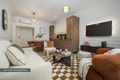 Télévision ou salle de divertissement dans l'établissement PoeticStay - Champs d'Elysée