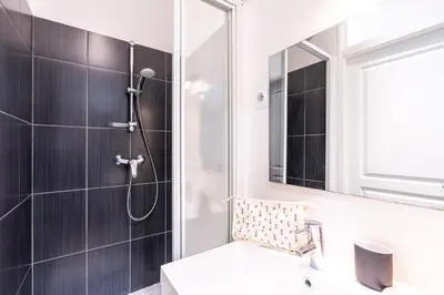 Salle de bains dans l'établissement NEW - Designer Flat for 4 pp