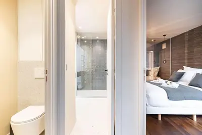 Salle de bains dans l'établissement Loft Unique - Opéra / Palais Royal - 2 chambres
