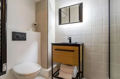 Salle de bains dans l'établissement NOUVEAU - Loft industriel - 4pp