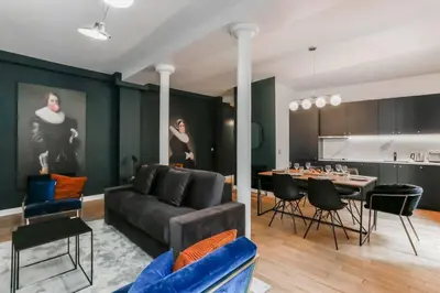 Coin salon dans l'établissement Stylish 2 bedrooms Palais Royal