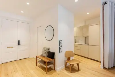 Cuisine ou kitchenette dans l'établissement Modern 2 bedrooms near Louvre