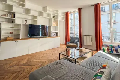 Télévision ou salle de divertissement dans l'établissement Luxurious Apartment in Marais