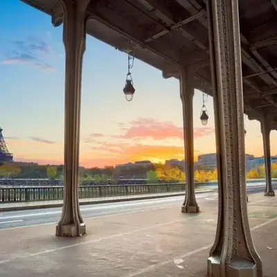 Entire cozy apartment near Eiffel tower in Paris