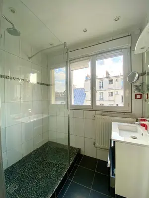Salle de bains dans l'établissement Appartement avec terrasse