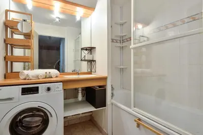 Salle de bains dans l'établissement Appartement Olympe - Welkeys