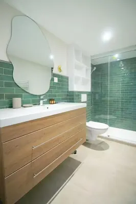 Salle de bains dans l'établissement Séjournez dans un havre de paix au cœur de Paris