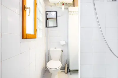 Salle de bains dans l'établissement GuestReady - Stylish Hideaway near Bercy Parc