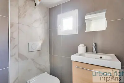 Salle de bains dans l'établissement Urban Flat 117 - Charming 3BDR Apartment in Paris