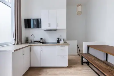 Cuisine ou kitchenette dans l'établissement Sentier Réaumur - Beautiful Apartment III