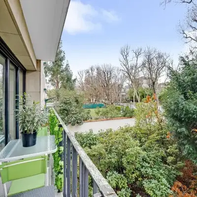 Bel appartement 3 pièces 2 chambres 76M2 + balcon + Parking