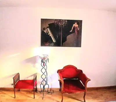 Coin salon dans l'établissement Les Marais