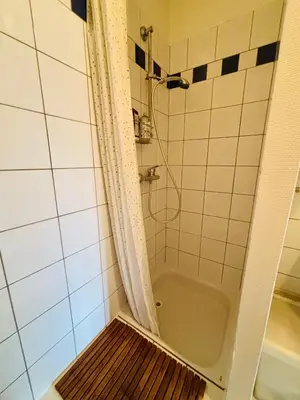 Salle de bains dans l'établissement Chambre calme et lumineuse en plein coeur de Paris